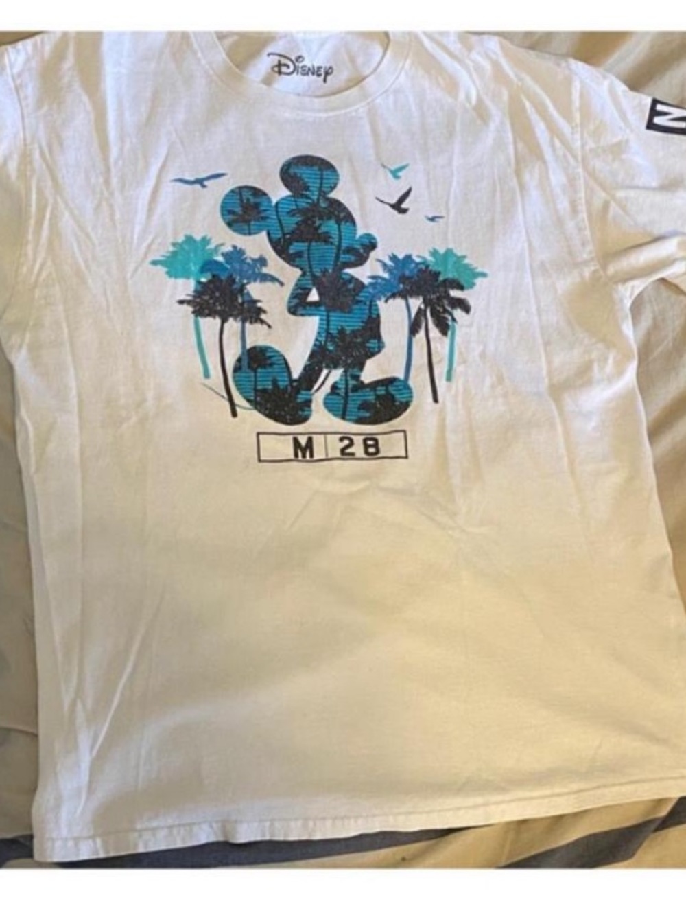 Disney x Neff White Short Sleeve Tee with Mickey Tropical Graphic Sz L